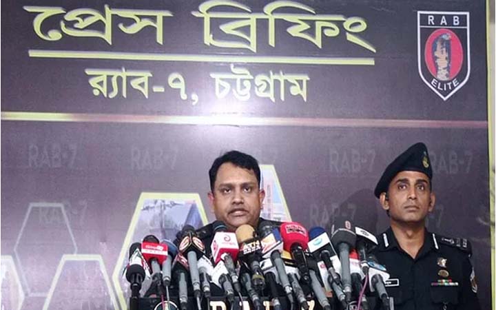 ‘ভূমি দখল, মাদক কারবারসহ নানা অপকর্মে জড়িত সন্ত্রাসী কবির’